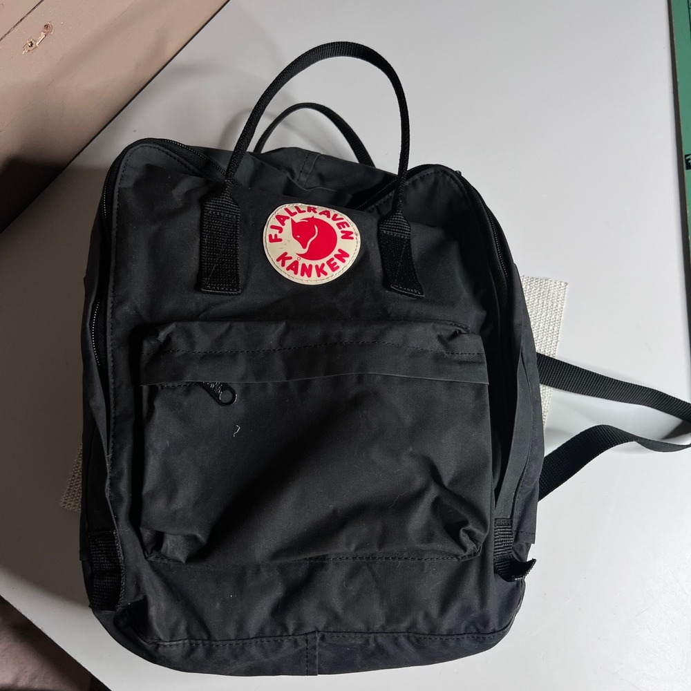 Fjallraven Kanken Classic Backpack Black Vinylon F School Travel Bag 23510